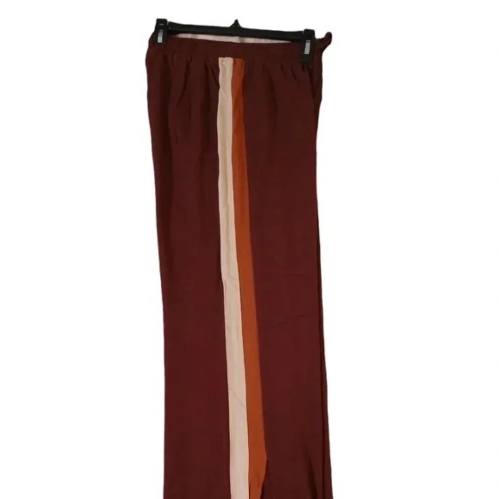 NWT Forever 21 rust colored with stripes down the side trackpants large